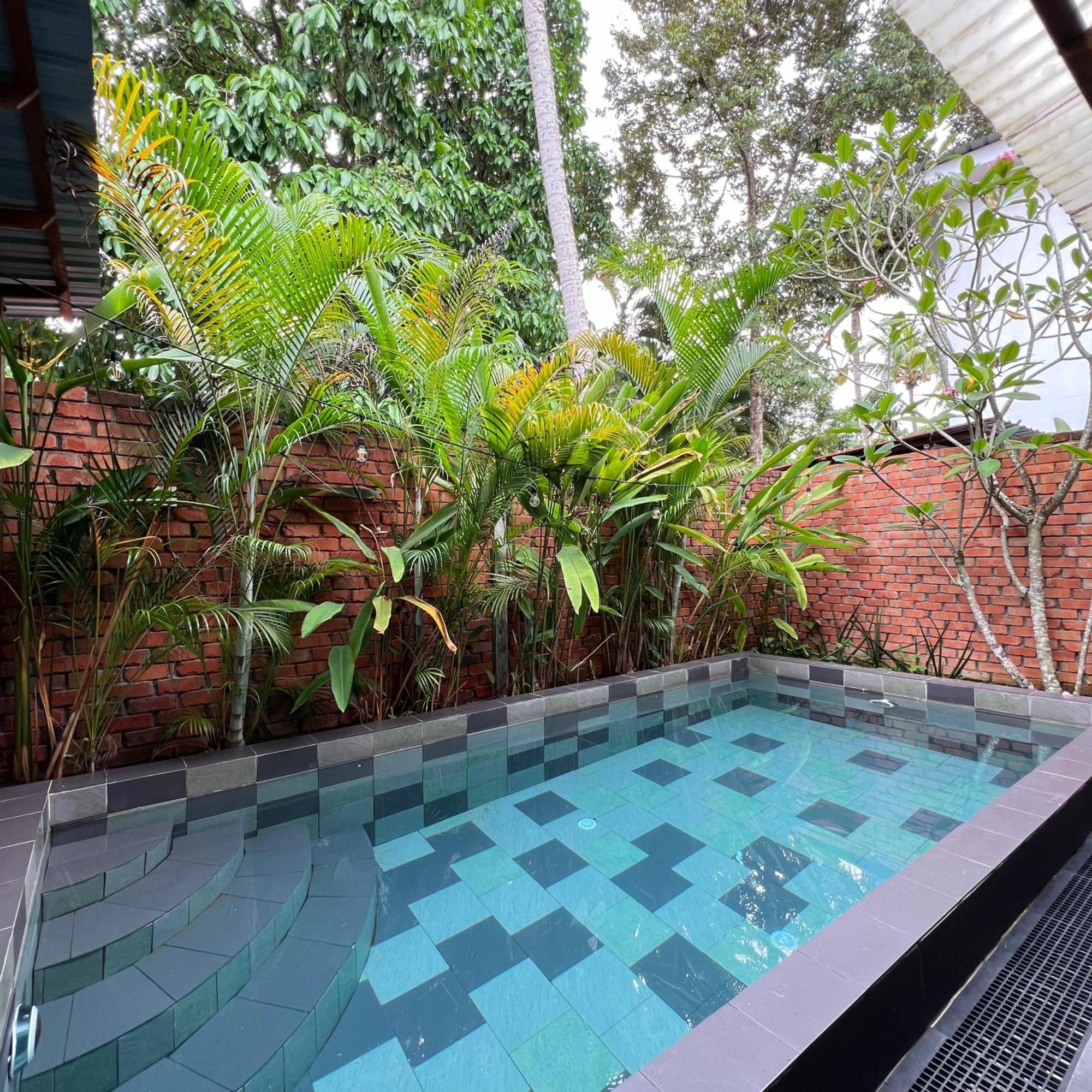 Willa Kutum'S Wooden House - Private Pool, Breakfast & Cafe Langkawi Zewnętrze zdjęcie